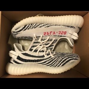 Adidas Yeezy 350 V2 Zebra Men’s US 9.5 NIB